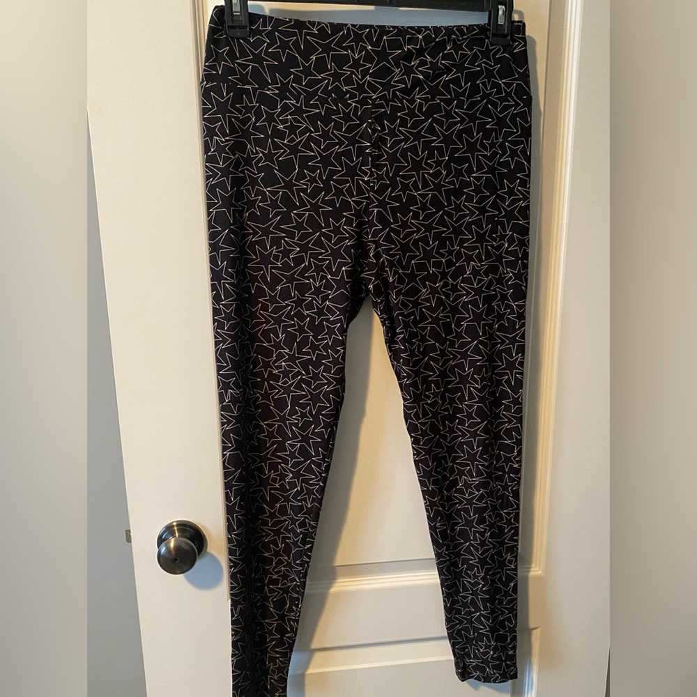 New Lularoe TC Black and White Star Leggings